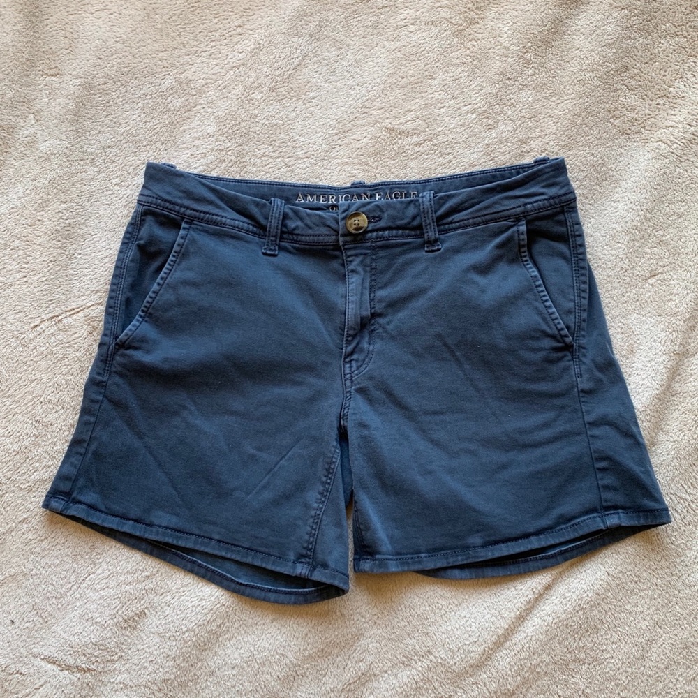 American Eagle: Midi Shorts